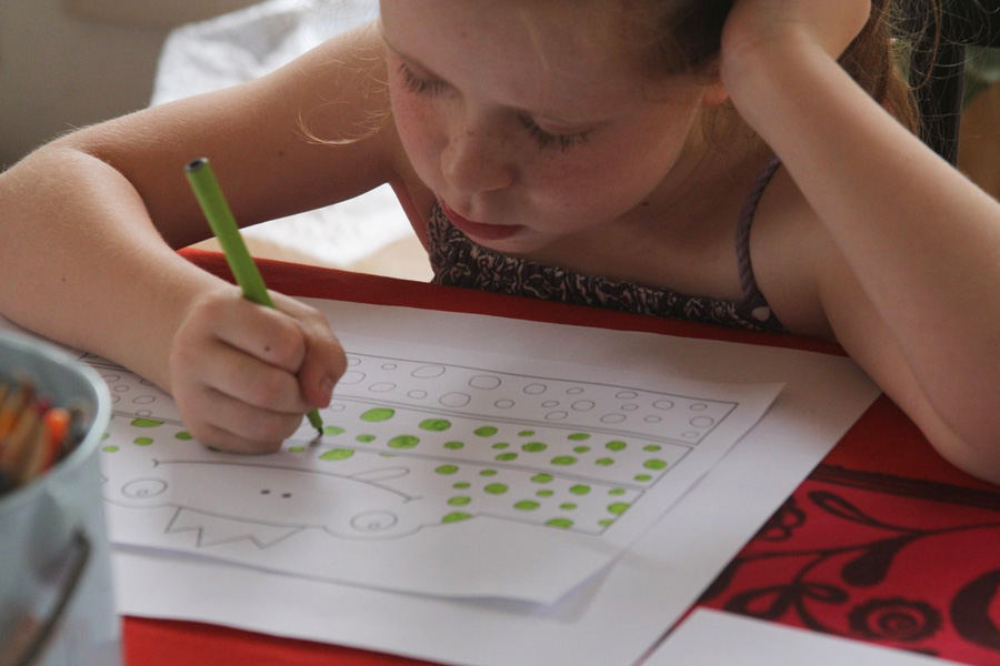 יצירה לילדים לפסח | כתר צפרדע | פרינטבל חינם להדפסה | https://naamasimanim.co.il/